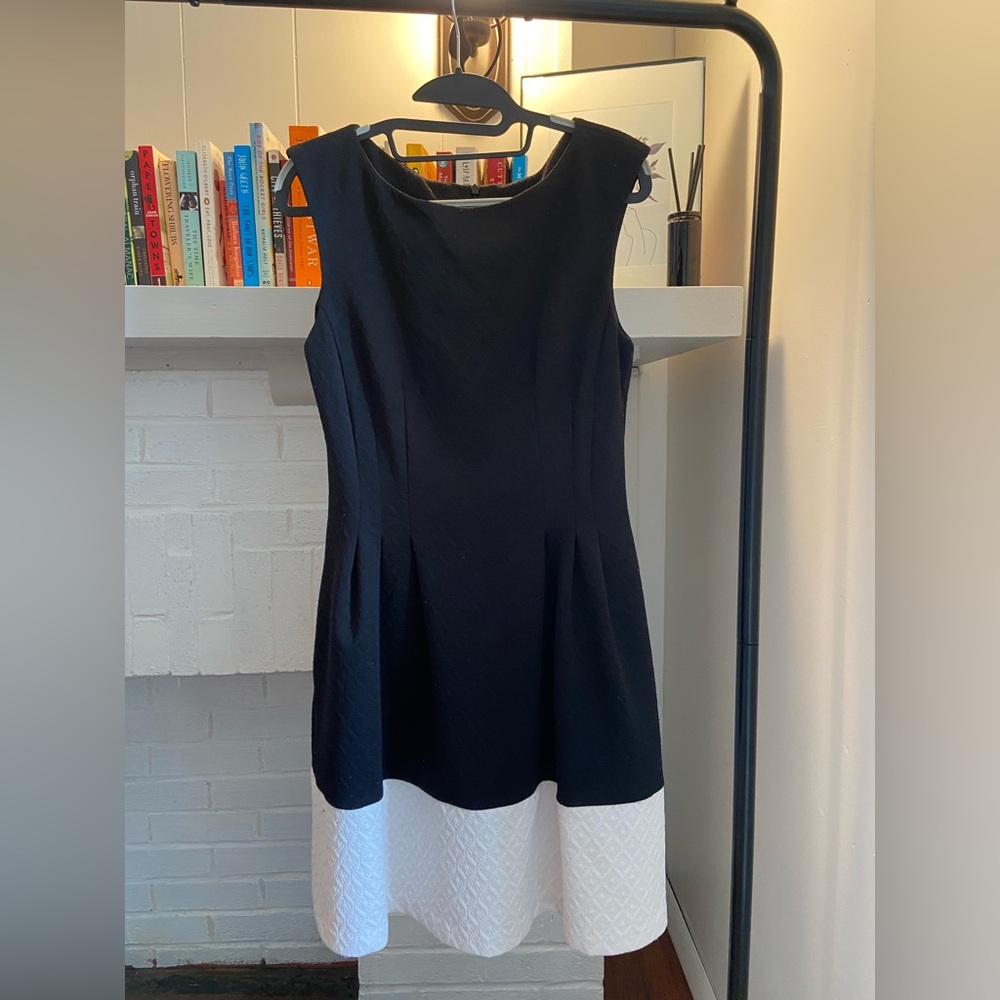 Vince Camuto, A-line, Black and white sleeveless dress, size 8